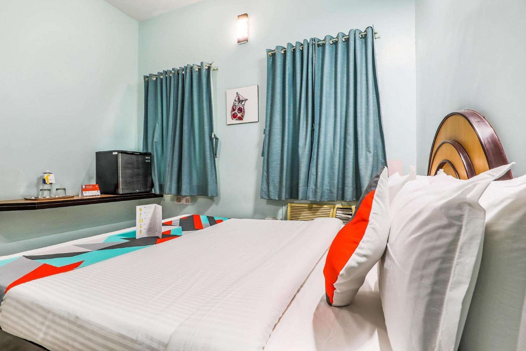 Fabexpress Santhi Inn - 500 Meters From Promenade Beach ポンディシェリ エクステリア 写真